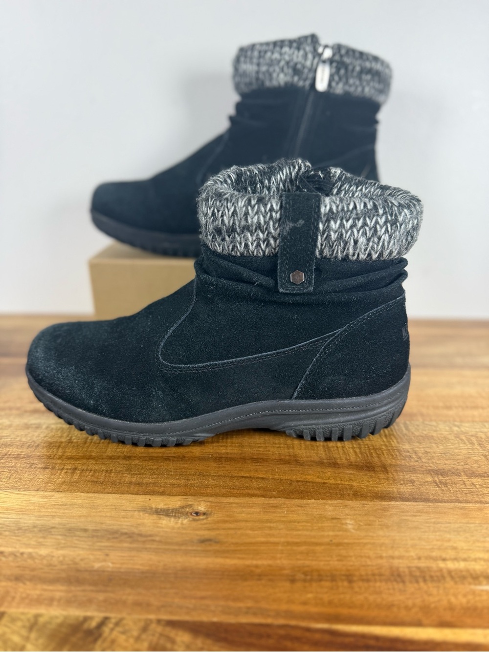 Khombu Black Suede All Weather Bootie Size 9
